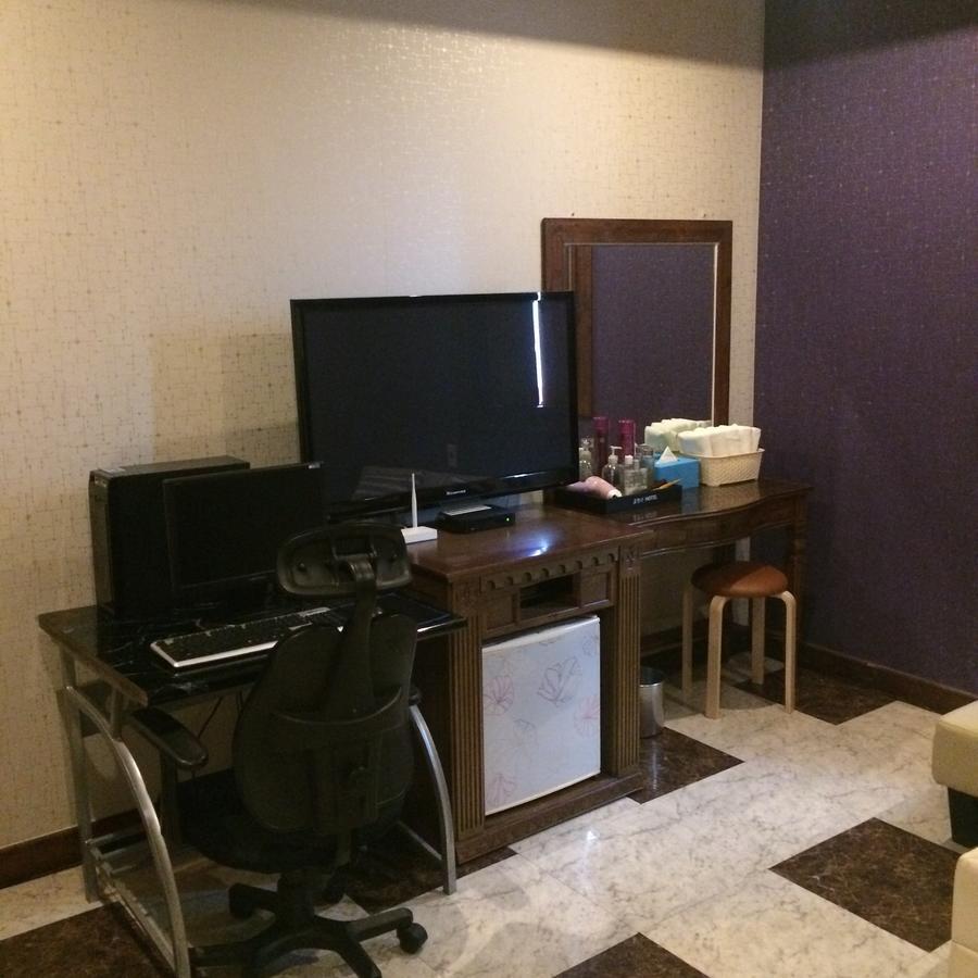Romance Hotel Chungju Buitenkant foto